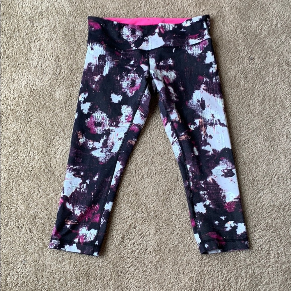 lululemon athletica Black Pink White Abstract Print Leggings